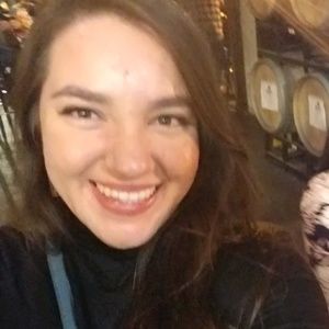 Meet your Posher, Elaina